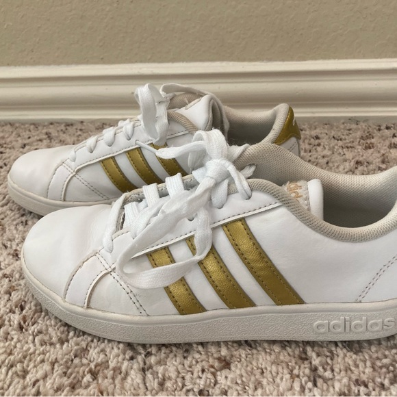 Adidas Grand Court Cloudfoam Comfort Sneakers – Cloud White / Platinum Metallic - Picture 2 of 7